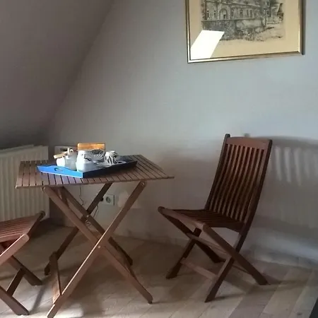 Le Fond De La Biche *